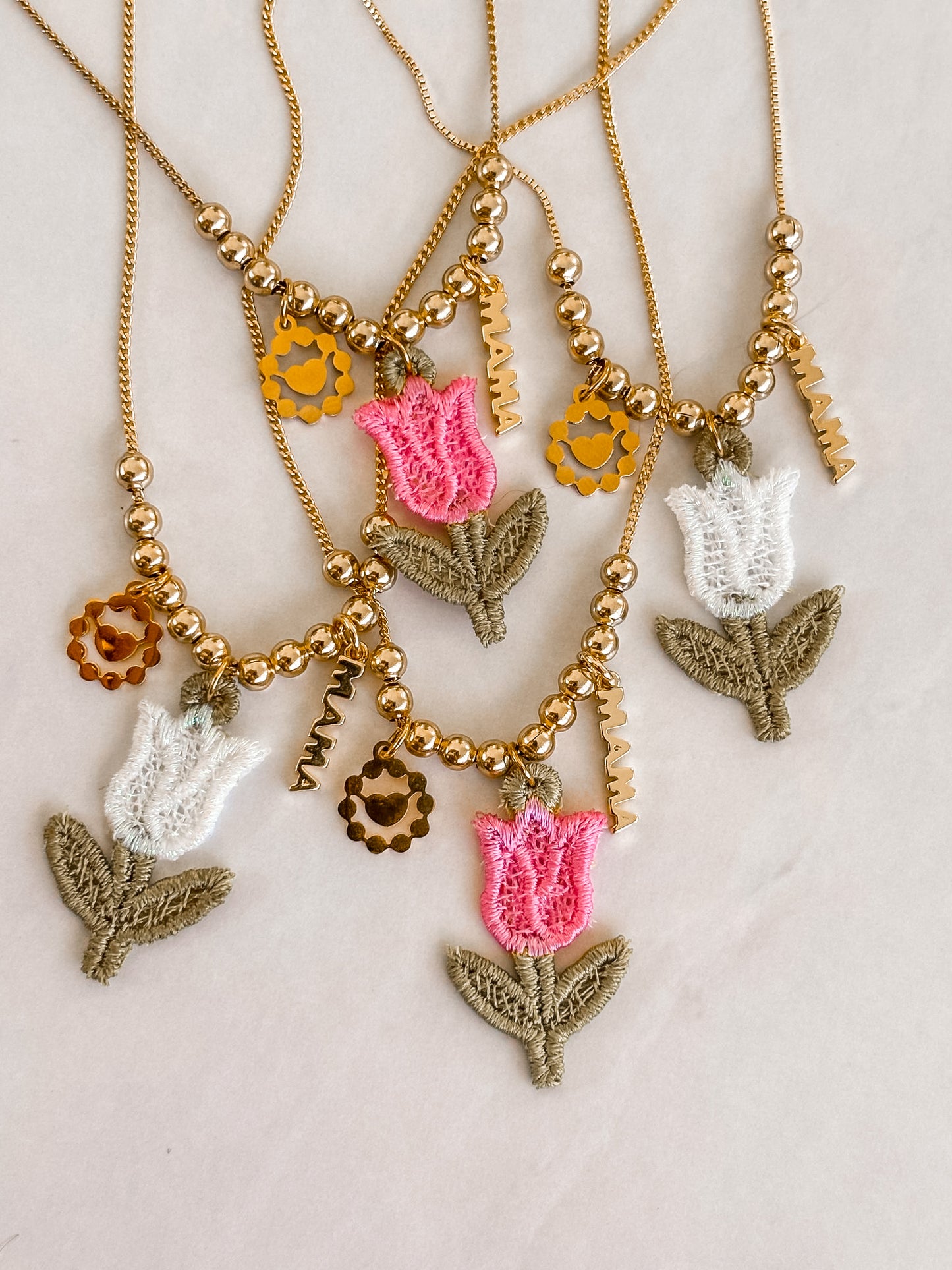 Tulip Necklace (Mamá)