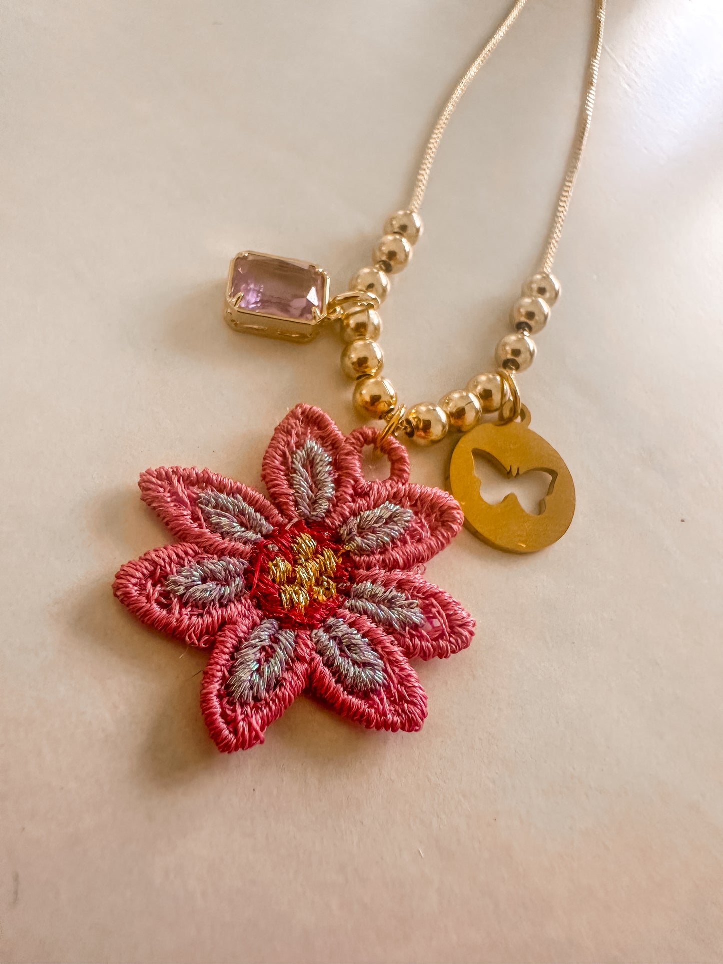 Island Flower Necklace