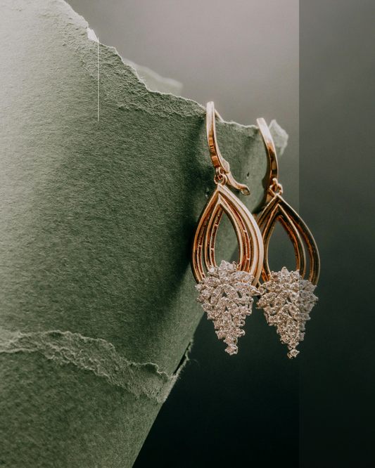 Joyería que celebra la temporada: cómo brillar con estilo en estas fiestas 2025