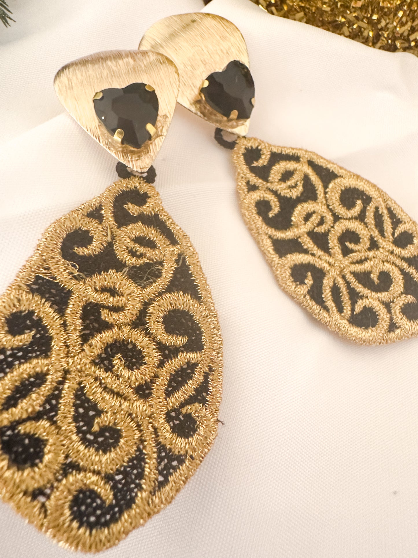 Noche de Amor Earrings