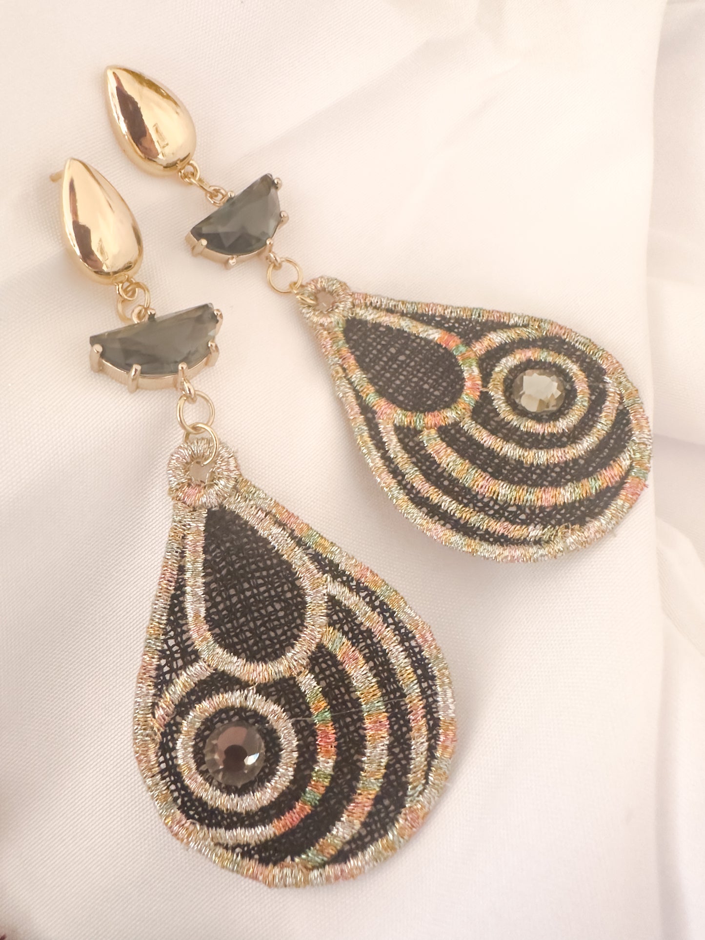 Noche Buena Earrings